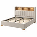 Polsterbett 180 x 200 cm Beige mit Holz Kopfteil und Lattenrost